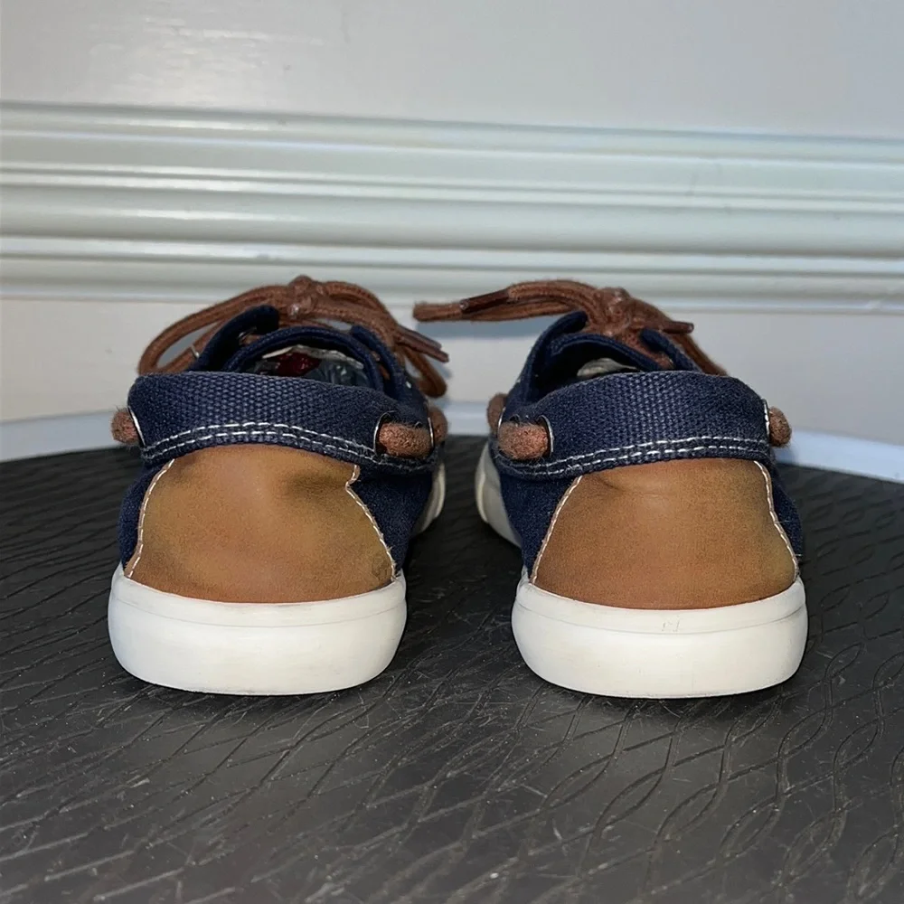 Cat‎ & Jack Boy slip on Boat shoes size 1